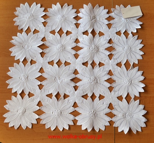 60-60 cm serwetka haftowana BIAŁE KWADRACIKI  (1461E-14) (1)