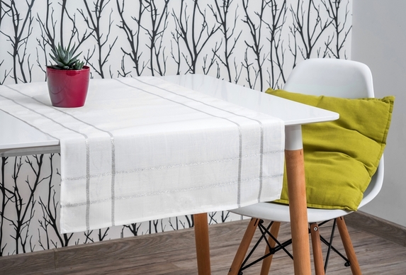 60x120 cm bieżnik imitujący len SREBRNE PASKI NA BIAŁYM (222-8) (1)