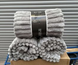 200x220 KOC/ NARZUTA NA ŁÓŻKO - SZARE PASKI (EK2-33)